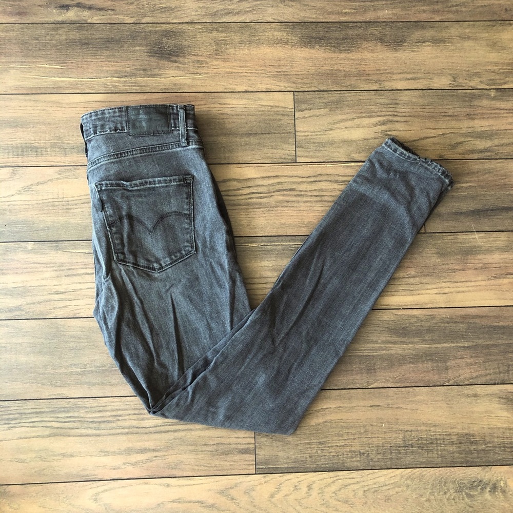 Levi’s 721 High Rise Skinny Jeans